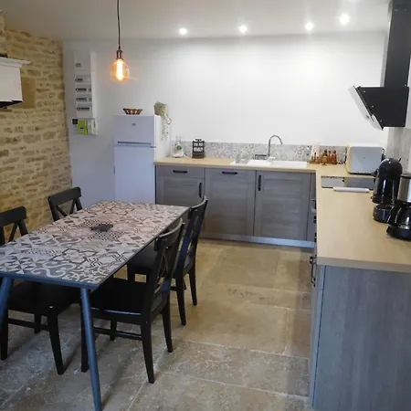 Holiday home Charmant Gite Familial A Gilley, Proche Fayl-Billot Et Cite Fortifiee De Langres - Fr-1-611-71