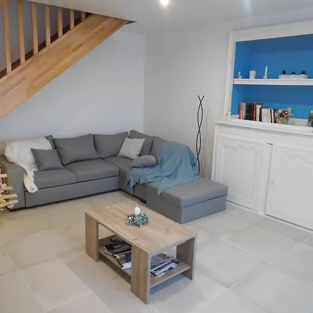 Charmant Gite Familial A Gilley, Proche Fayl-Billot Et Cite Fortifiee De Langres - Fr-1-611-71 Holiday home